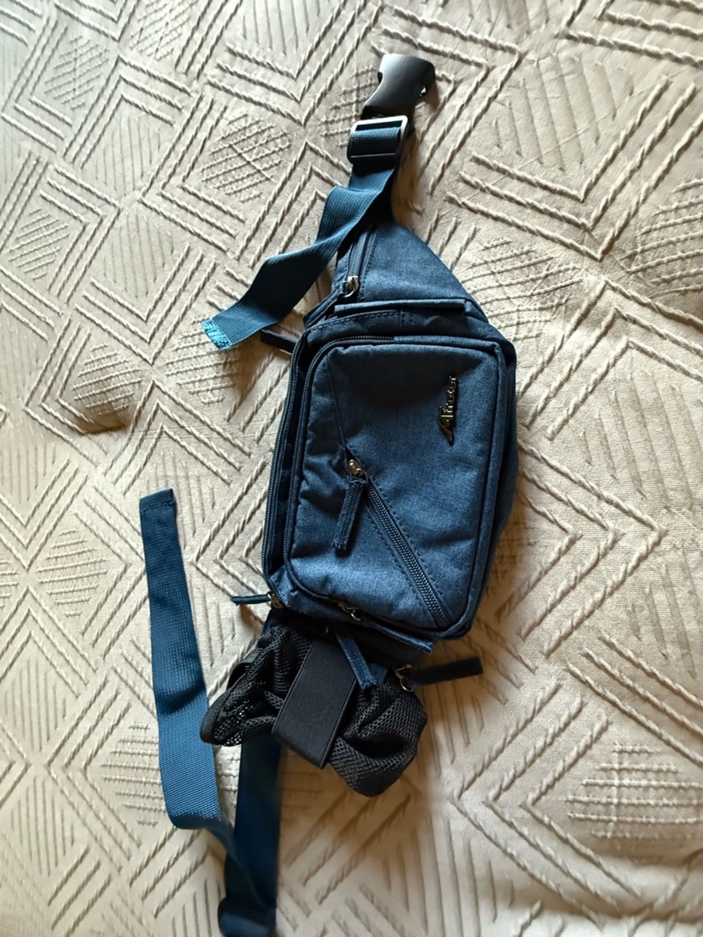 Tretorn Navy Fabric fanny Pack with Gold Logo